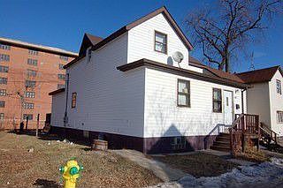 1st image of 416 Lake Ct