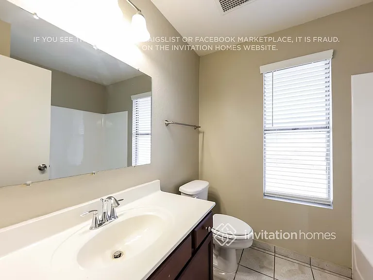 1014 E Marco Polo Rd — Photo 16