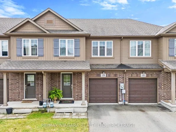 159 Heron St, Welland, ON L3C 0G8