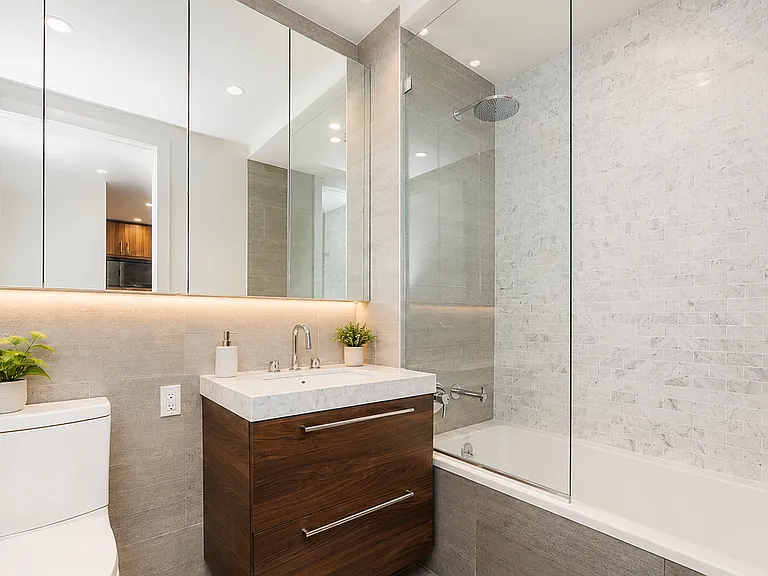 1801 Ocean Ave #8A — Photo 5