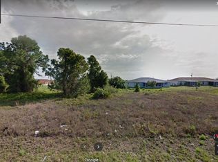 5244 26th St SW, Lehigh Acres, FL 33973