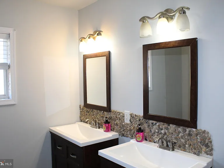 116 Greenbank Rd — Photo 8