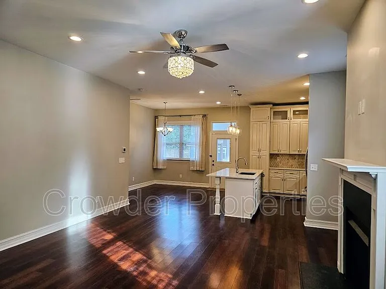 1016 Condon St — Photo 15