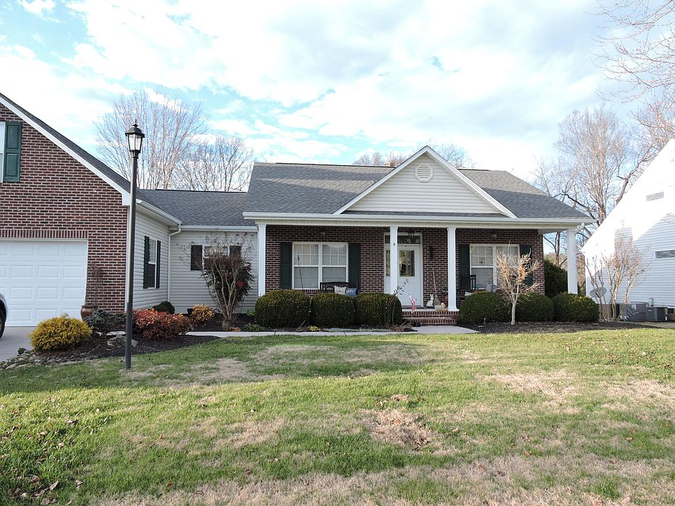 1st image of 4808 Ivy Rose Dr
