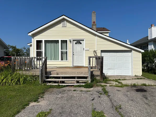 776 S 2nd St, Rogers City, MI 49779