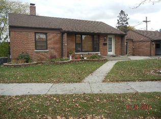 5361 Main St, Skokie, IL 60077