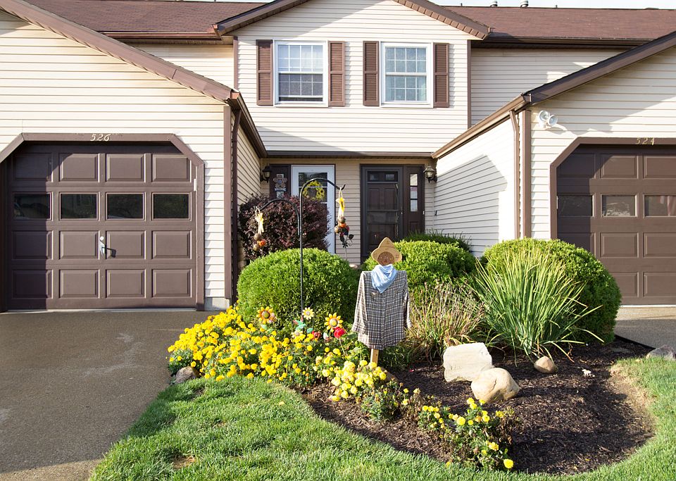 1st image of 526 Topaz Ln