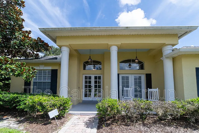 4 bed, 3.0 bath, 2660 sqft, $3,995 — Photo 3