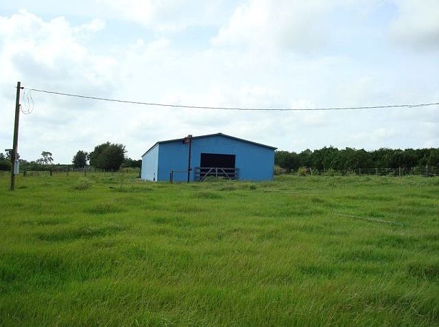 BARN