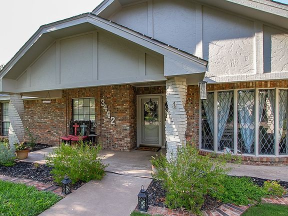 4th image of 3442 Grandview Dr