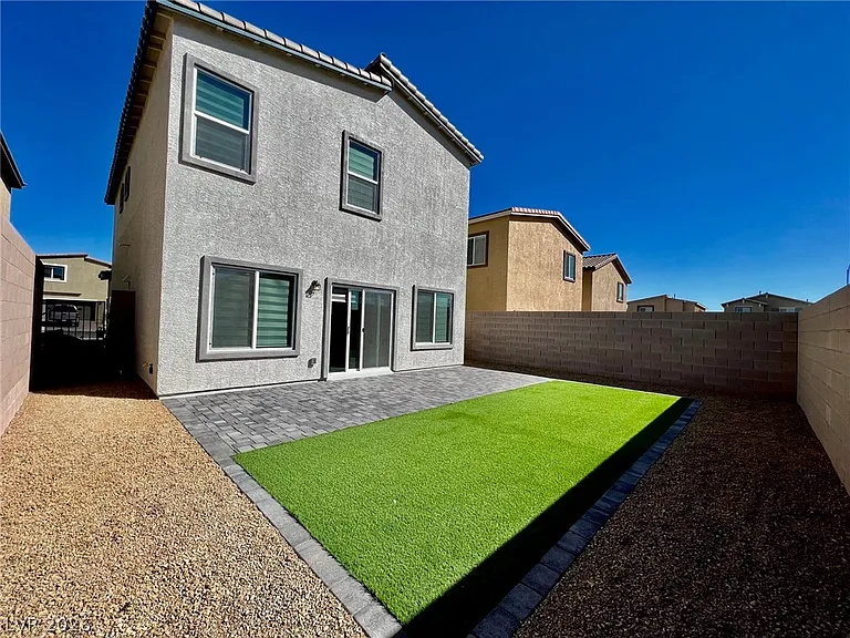 7845 Morganite Ave — Photo 12