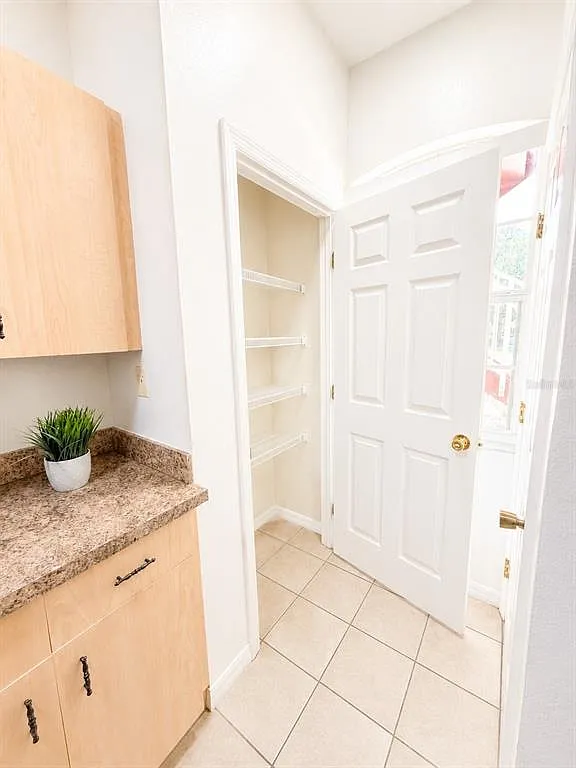 2 bed, 2.0 bath, 1218 sqft, $1,600 — Photo 4
