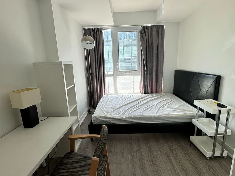 7 Grenville St #5401 — Photo 5