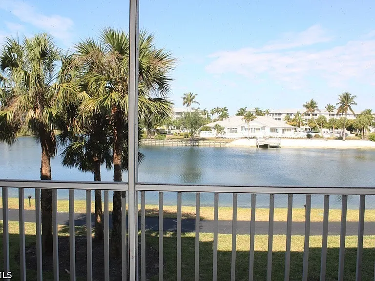 16625 Lake Circle Dr #523 — Photo 10