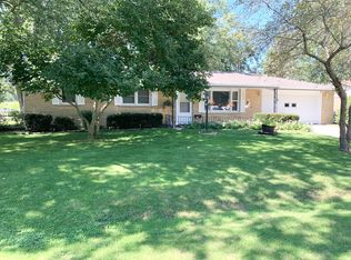 1431 N Erickson Dr, Kankakee, IL 60901
