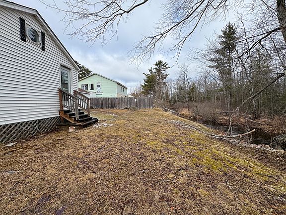 5th image of 255 Bates Street