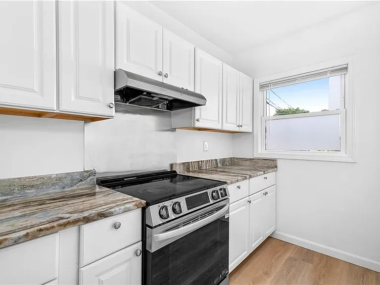 178 Ledge St #1 — Photo 3