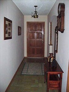 2nd image of 214 W Tanglewood Dr