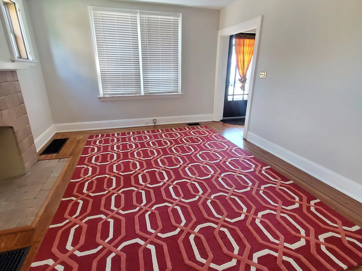 2 bed, 1232 sqft, $1,250 — Photo 2
