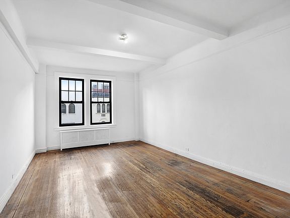3rd image of 32 W 82nd St APT 5A