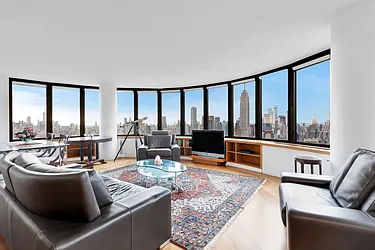 Rented by R New York