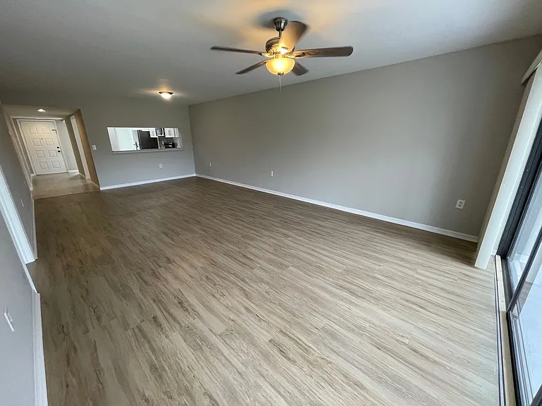1200 Commonwealth Cir #H-103 — Photo 5