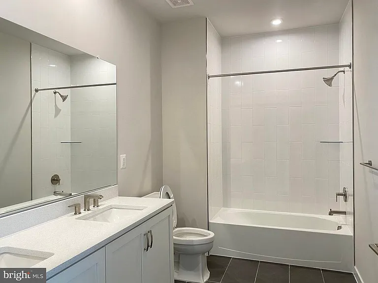22274 Rivanna Shore Ter — Photo 12