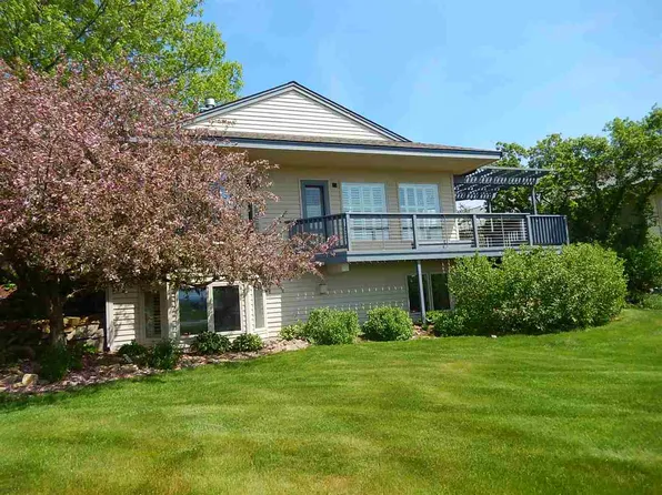 1209 Easthill Dr, Wausau, WI 54403