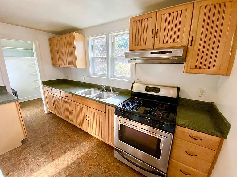 726 Brookwood Rd — Photo 8