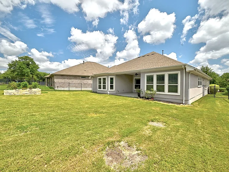 2982 Reunion Blvd — Photo 34