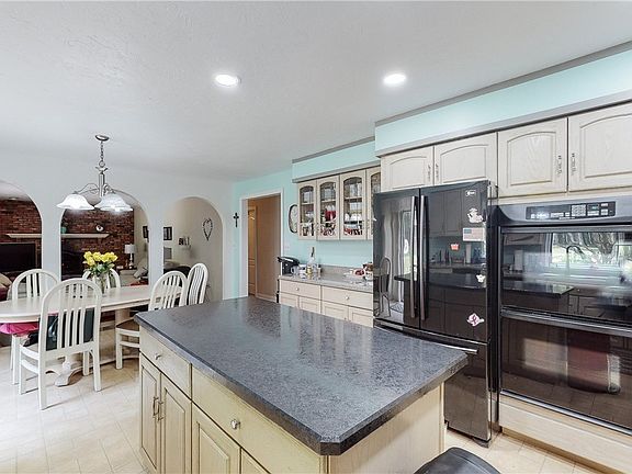4th image of 8700 Prescott Dr