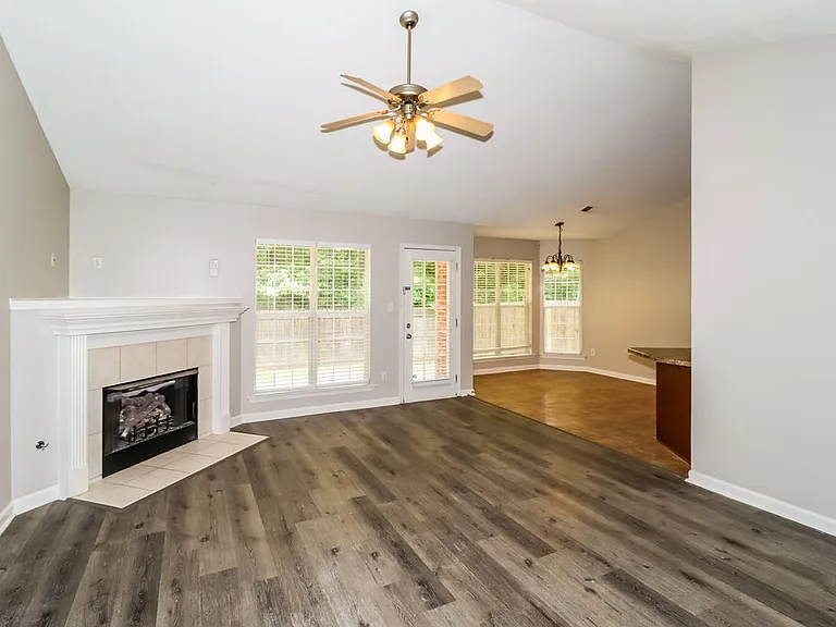 10362 Cottage Oaks Dr — Photo 4