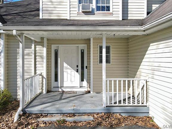 5th image of 1005 Salamanca Dr