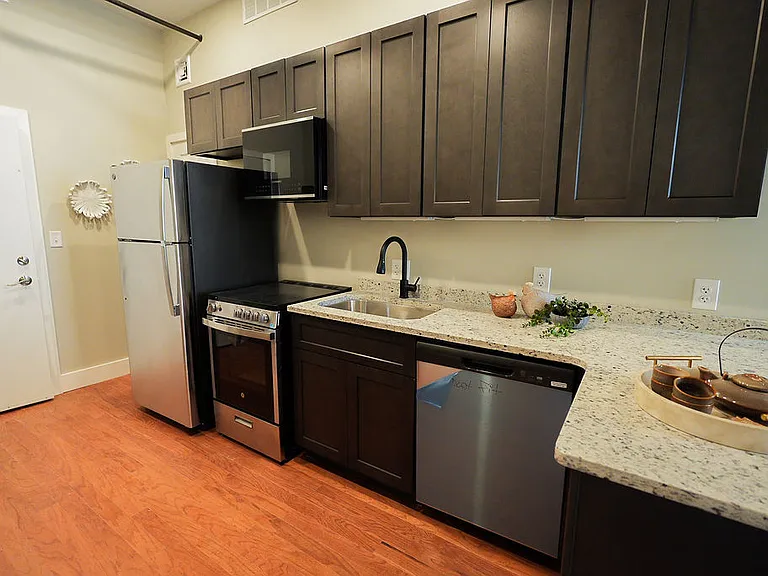 Prince Street Lofts — Photo 17
