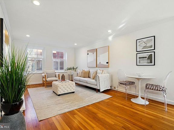 5th image of 3024 S Buchanan St APT A1