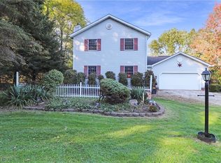 3487 Lovers Ln, Ravenna, OH 44266