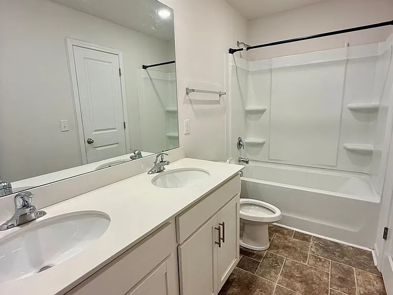 13023 Newburgh Green Dr — Photo 30