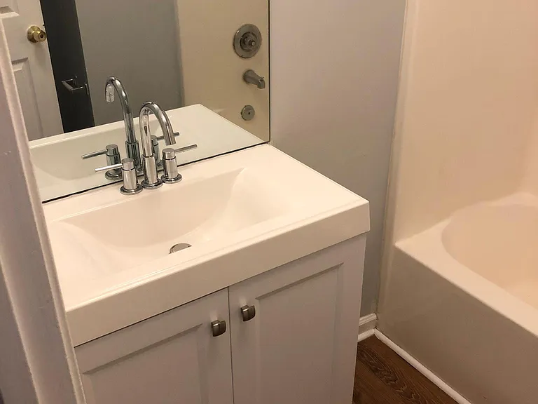 209 E Wilson St #75 — Photo 9