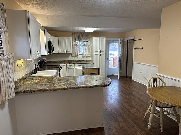 5th image of 940 Lindbergh Ave