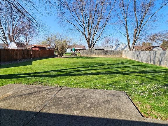 4th image of 6105 Green Knolls Dr
