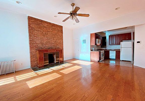 3rd image of 18 W 69th St APT 3B