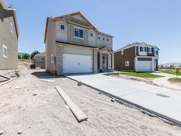3rd image of 931 N Stallion Dr #307