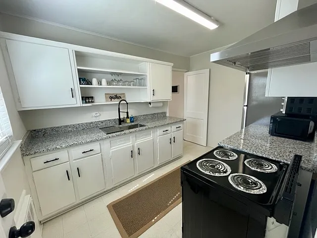 2533 Miller Park Cir — Photo 3
