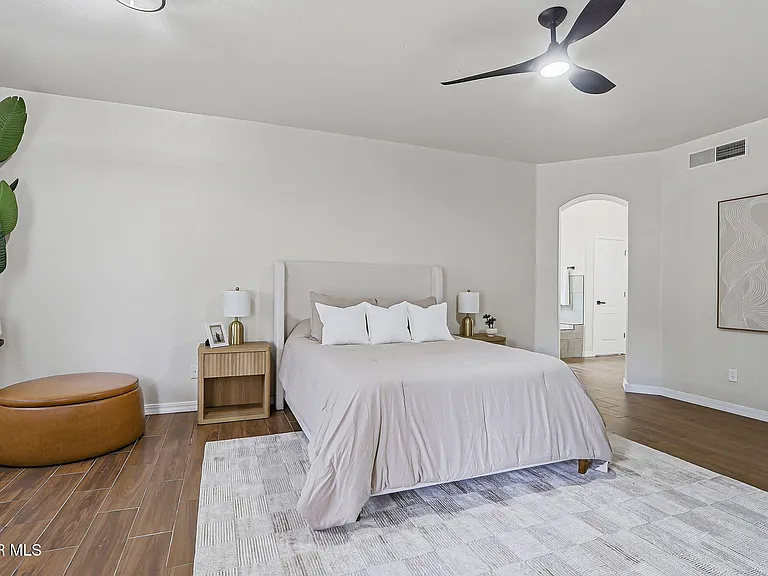 3121 Tierra Paola Ln — Photo 23