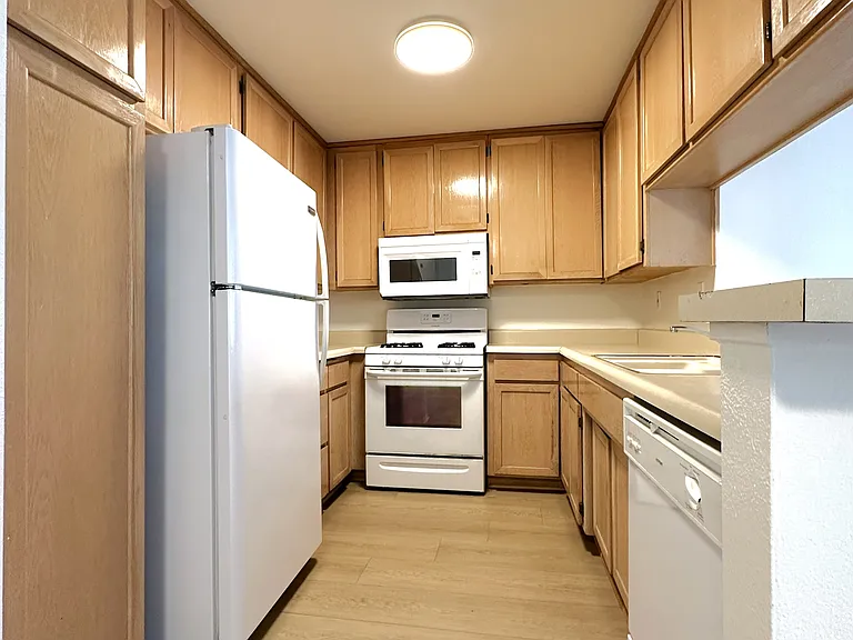 1345 S Westgate Ave #104 — Photo 2