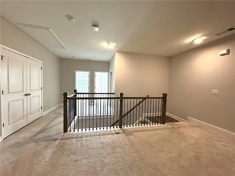 1468 Edgebrook Ct NE — Photo 21