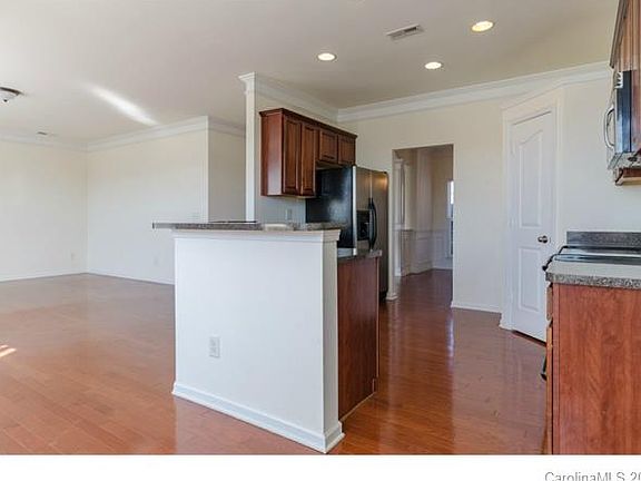 4th image of 13707 Fairplains Ct