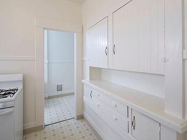 3970 Goldfinch St APT 7, San Diego, CA 92103 | Zillow