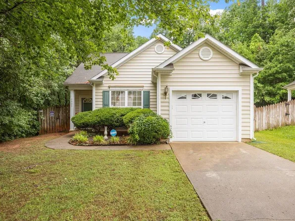 2405 Valley Haven Dr, Raleigh, NC 27603