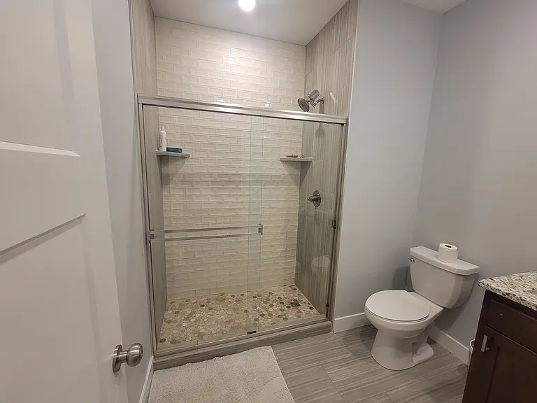 202 SE 8th St — Photo 7